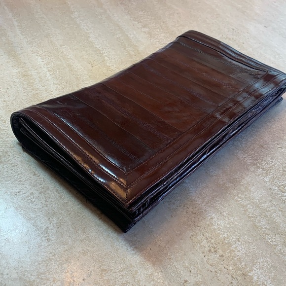 GENUINE EEL Brown Flap Clutch, 2 sections, pockets, detachable strap. Pristine! - Picture 3 of 17